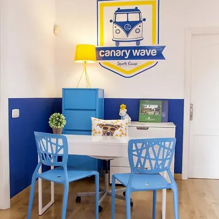 Villa Canary Wave